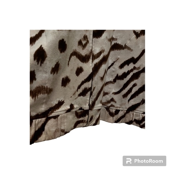 Fabulous animal print Zenergy Jacket - Picture 5 of 11